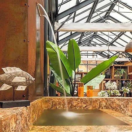 Domaine De Villeray Hotel 4*