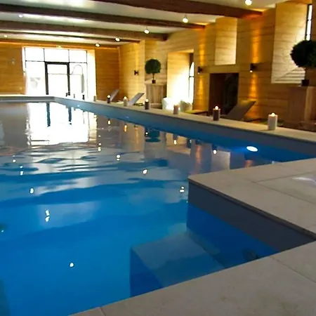 Domaine De Villeray Hotel 4*