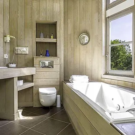 Domaine De Villeray 4* Condeau
