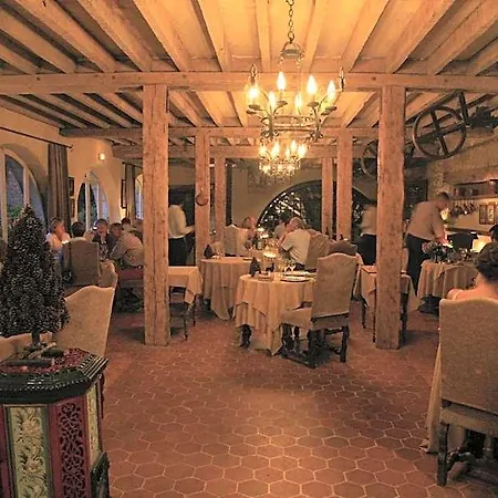 Domaine De Villeray Hotel
