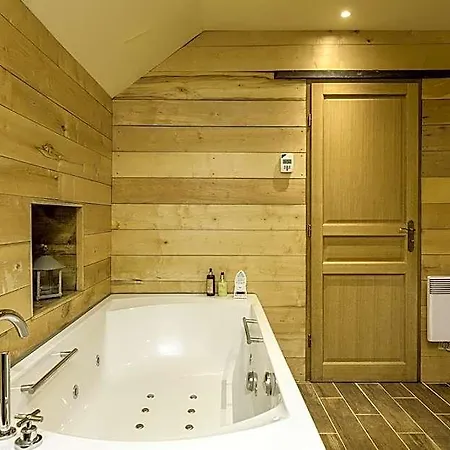 Domaine De Villeray Hotel
