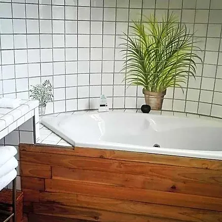 Domaine De Villeray Hotel
