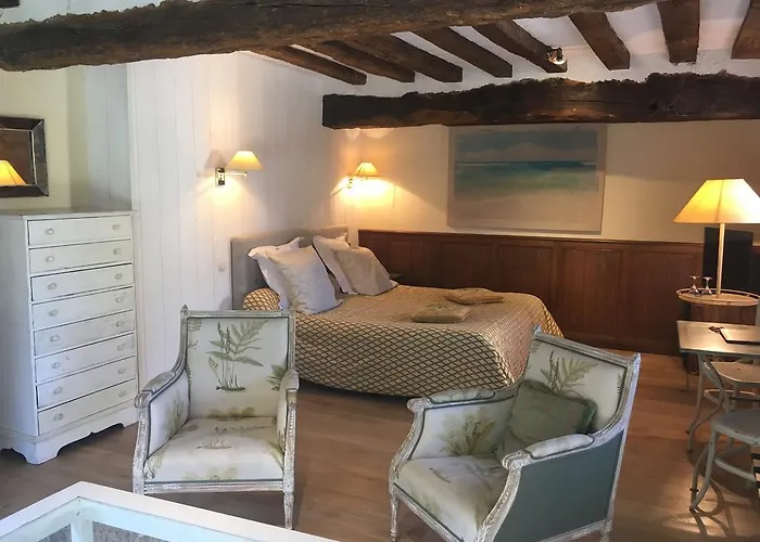 Domaine De Villeray 4* Condeau