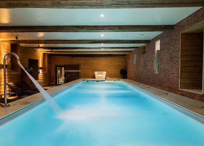 Domaine De Villeray Hotel 4*