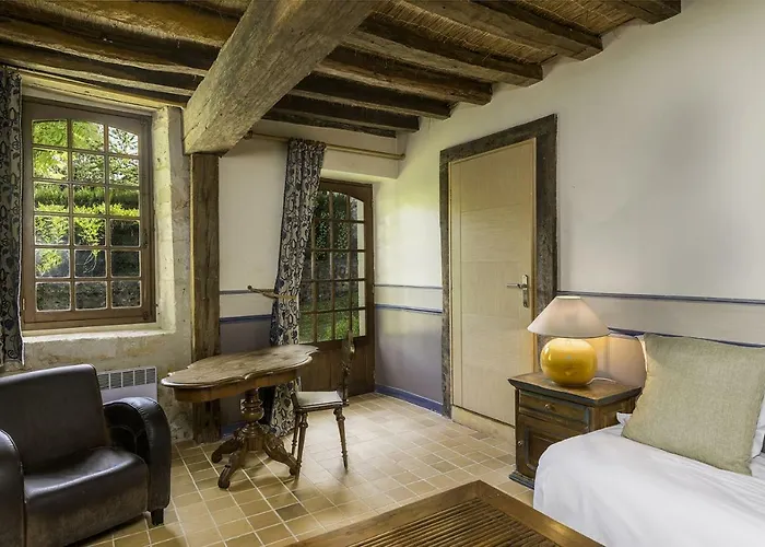 Domaine De Villeray 4*